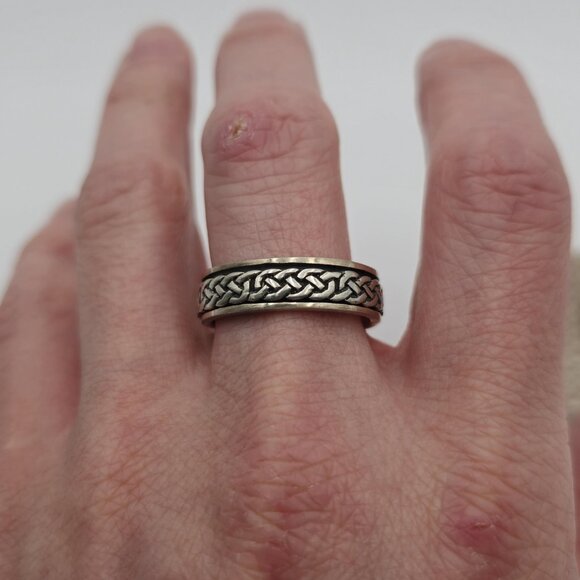 Size 10.75 Sterling Silver Celtic Pattern Spinner Anxiety Ring A3006 - Picture 2 of 7